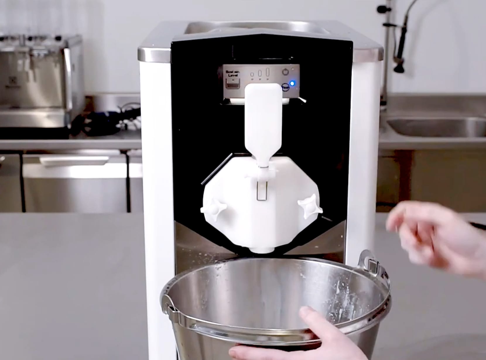 Softserve on sale icecream machine
