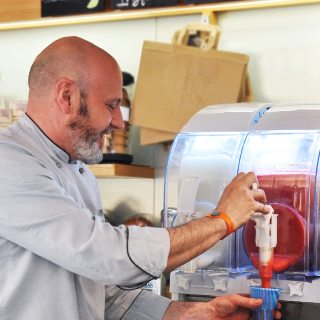 Quanto tempo ci vuole perché una macchina per granita congeli e perché è importante 